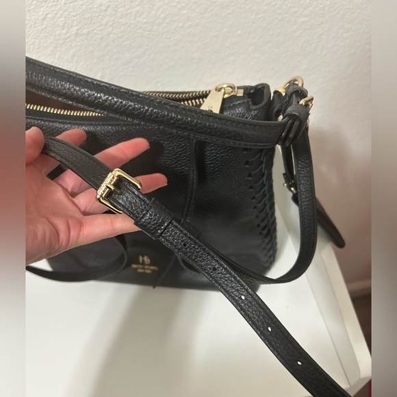 NWOT Henri Bendel Hobo Purse - Picture 3 of 12